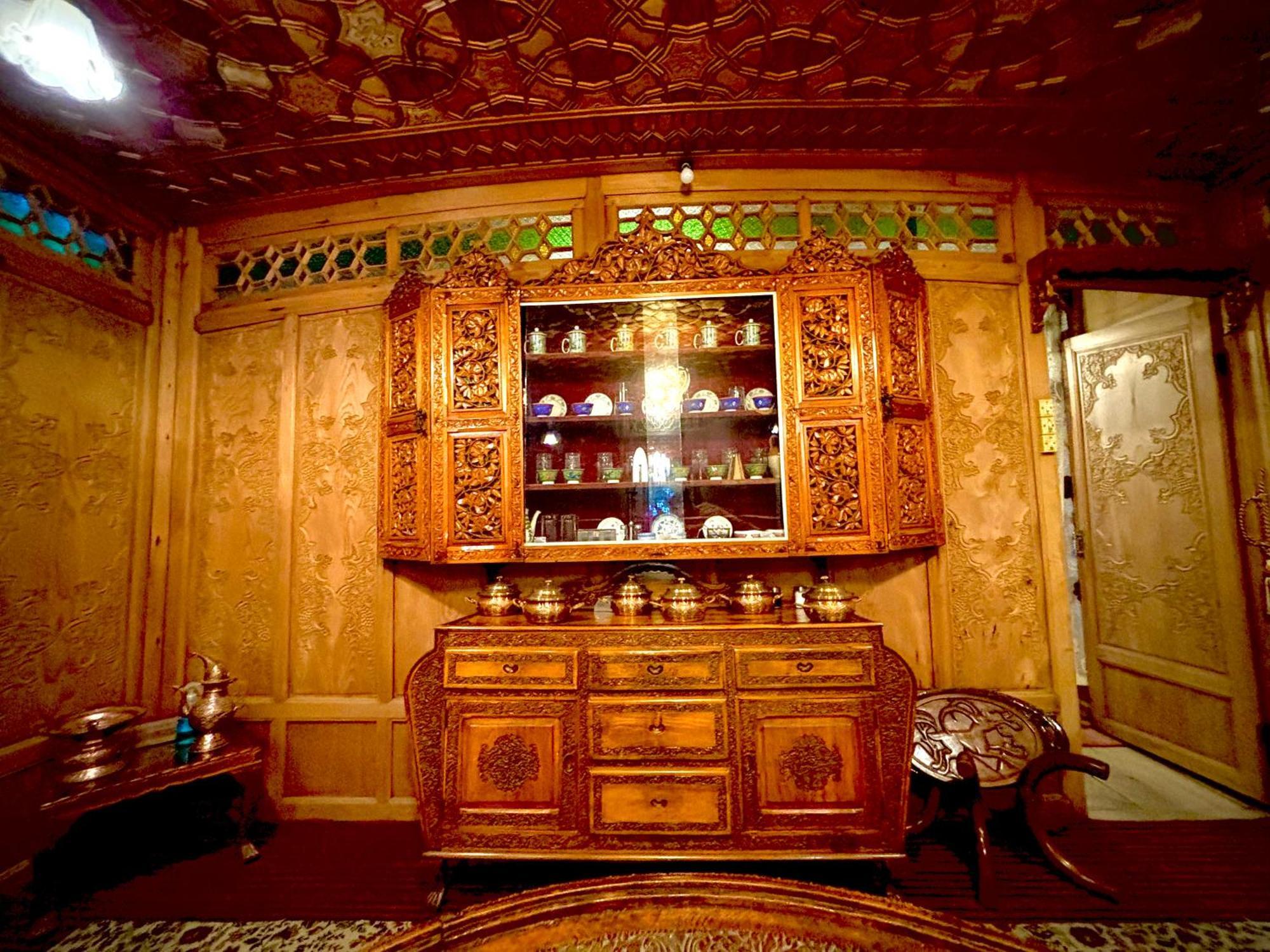 The Badyari Palace Houseboats Srīnagar Dış mekan fotoğraf