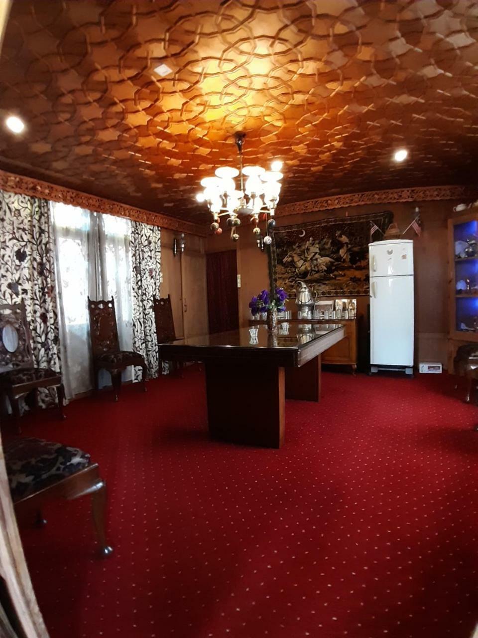 The Badyari Palace Houseboats Srīnagar Dış mekan fotoğraf